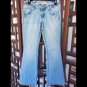 L.E.I. - Juniors Ashley Trouble Flared Jeans (USED)